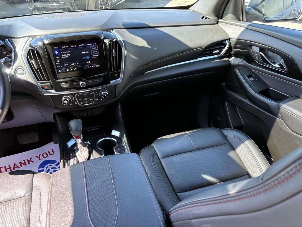 Used 2023 Chevrolet Traverse RS w/ LPO, Floor Liner Package image 33