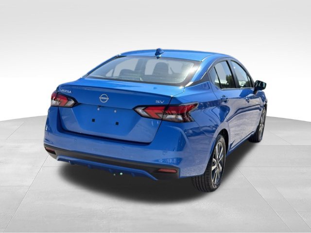 Used 2024 Nissan Versa SV FWD image 5