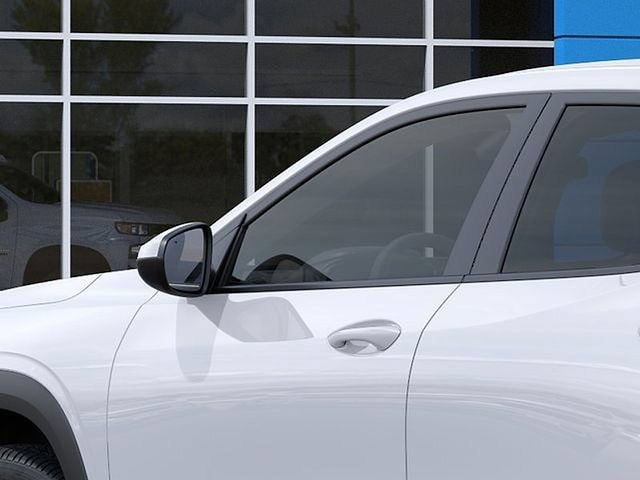 New 2026 Chevrolet Trax LS w/ LS Convenience Package FWD image 12