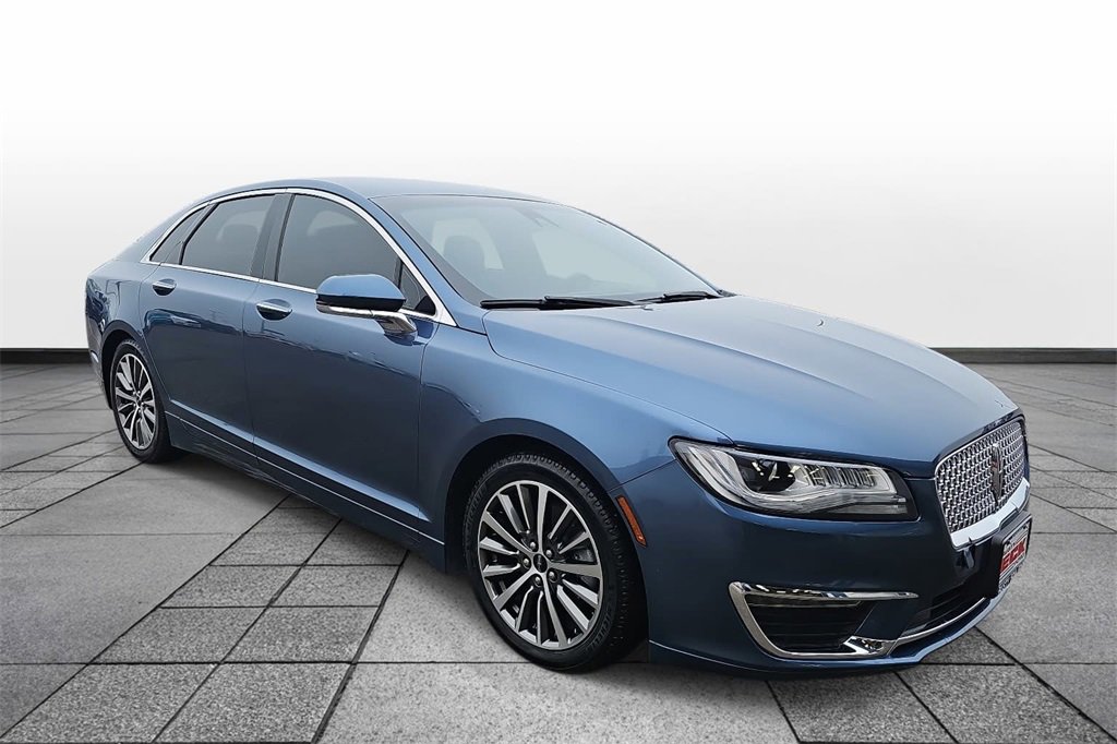 Used 2019 Lincoln MKZ Premiere image 3