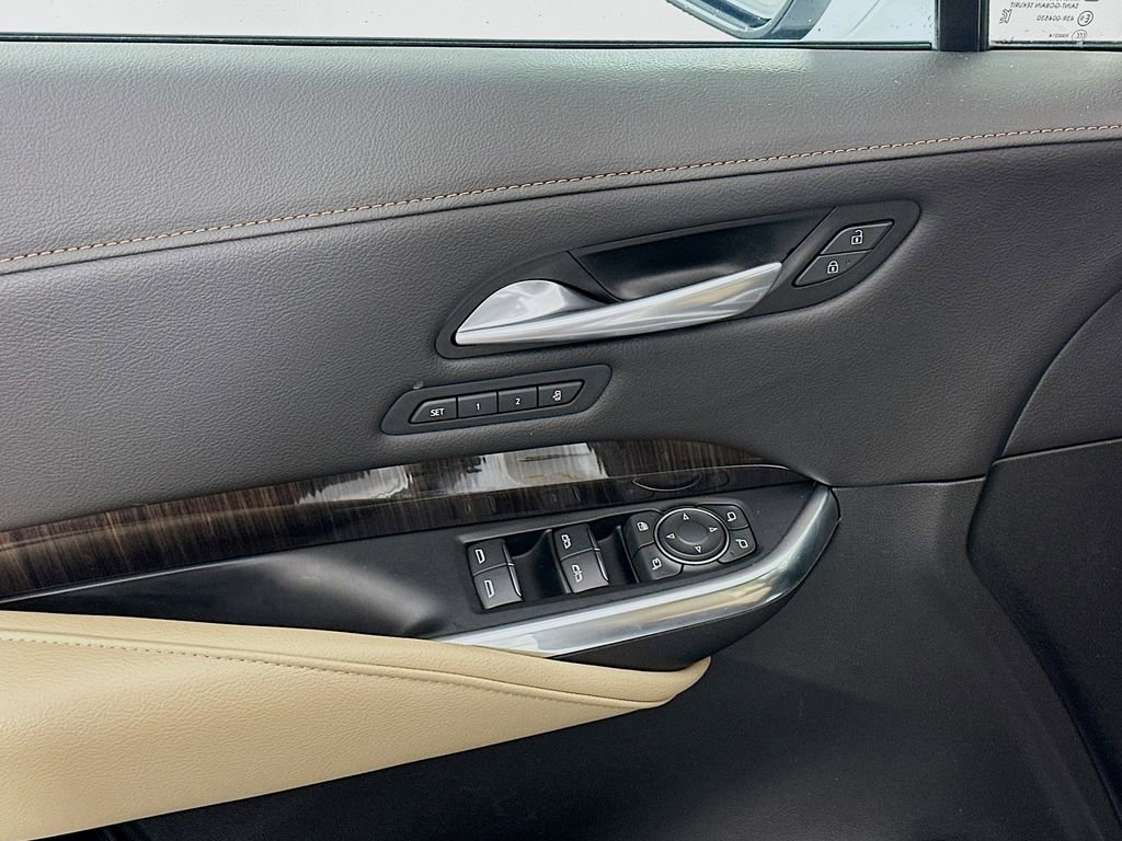 Used 2024 Cadillac XT4 Premium Luxury w/ Technology Package image 18