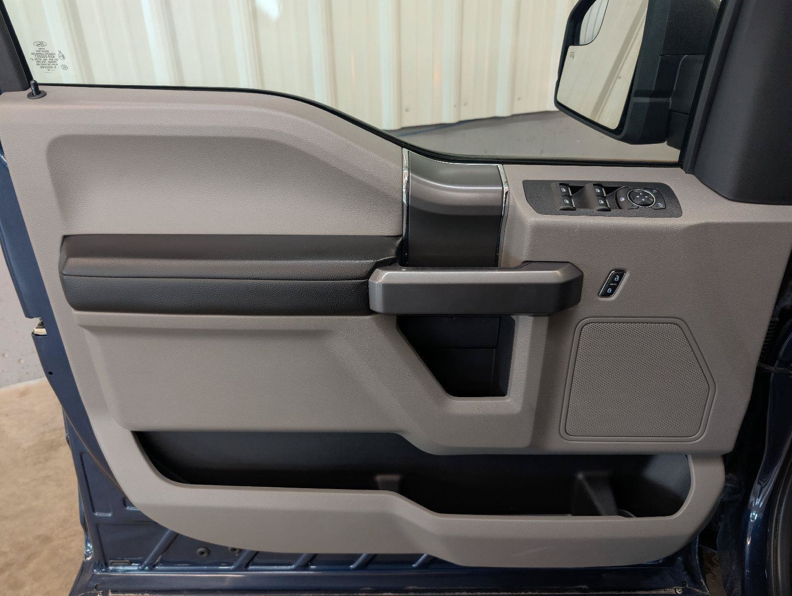 Used 2019 Ford F150 XLT w/ Equipment Group 302A Luxury AWD/4WD image 18
