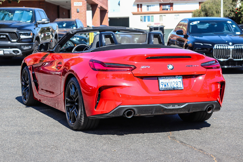 Used 2026 BMW Z4 sDrive30i w/ Shadowloine Package RWD image 15