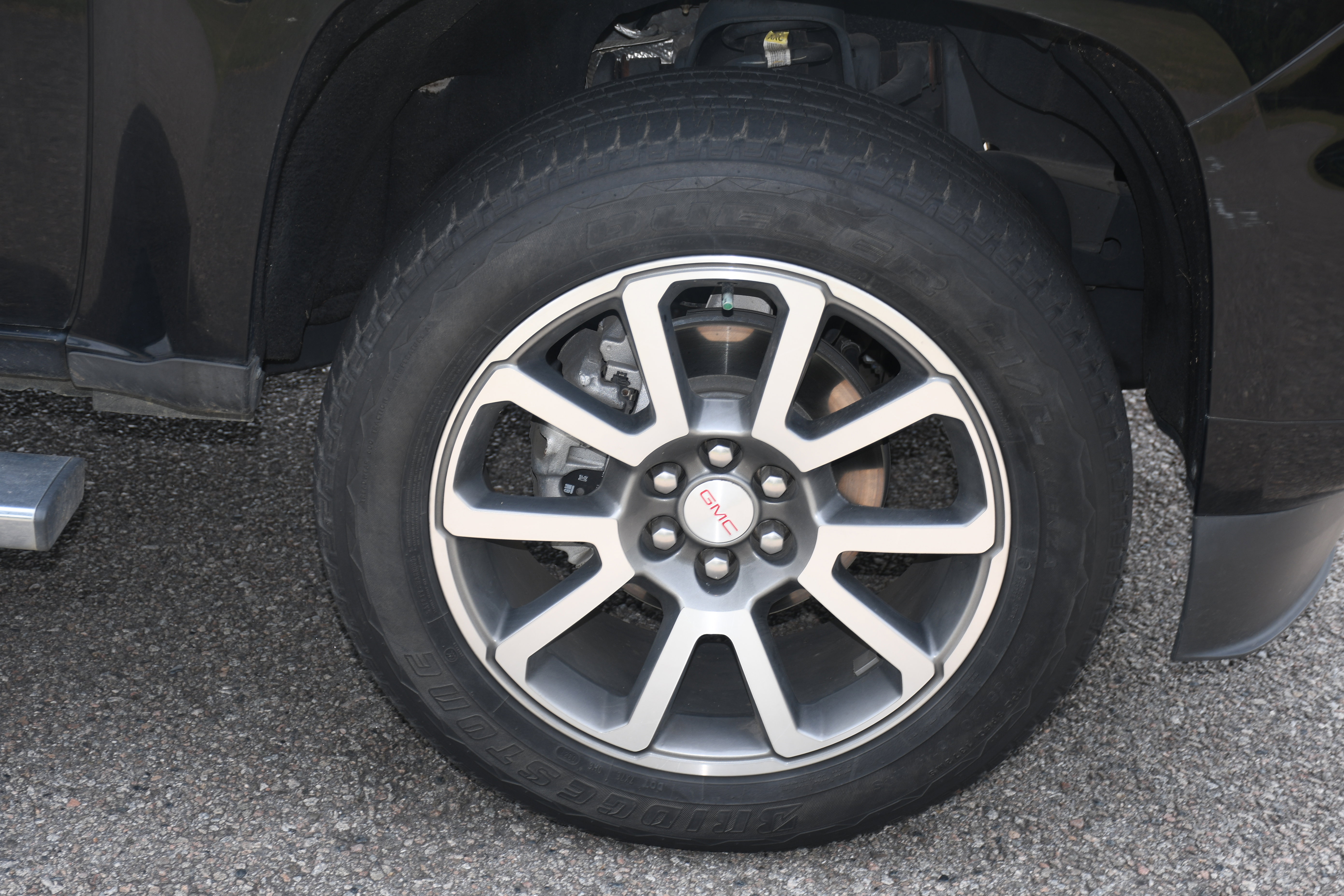 Used 2021 GMC Canyon Denali RWD image 21