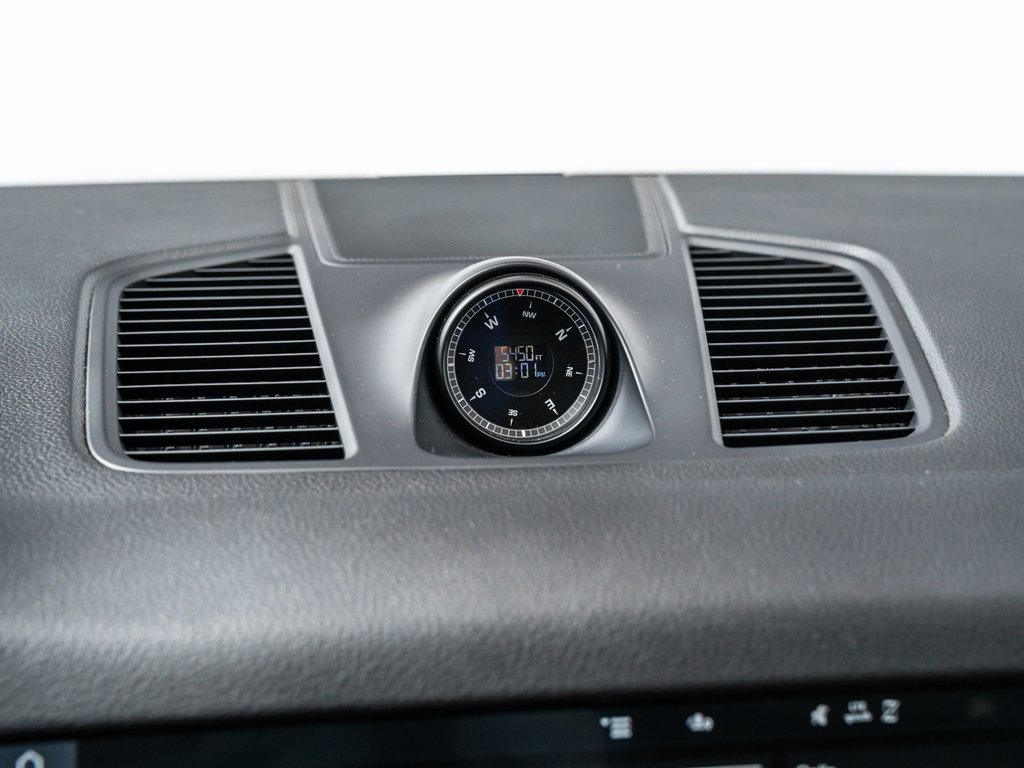 Used 2020 Porsche Cayenne S image 16