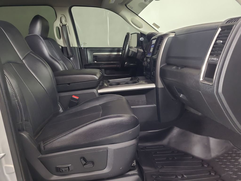 Used 2018 RAM 3500 Laramie w/ Sport Appearance Group AWD/4WD image 21