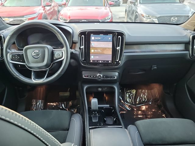 Used 2022 Volvo C40 P8 Recharge Ultimate AWD/4WD image 9