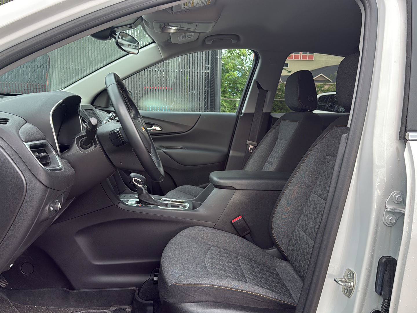 Used 2024 Chevrolet Equinox LT AWD/4WD image 9