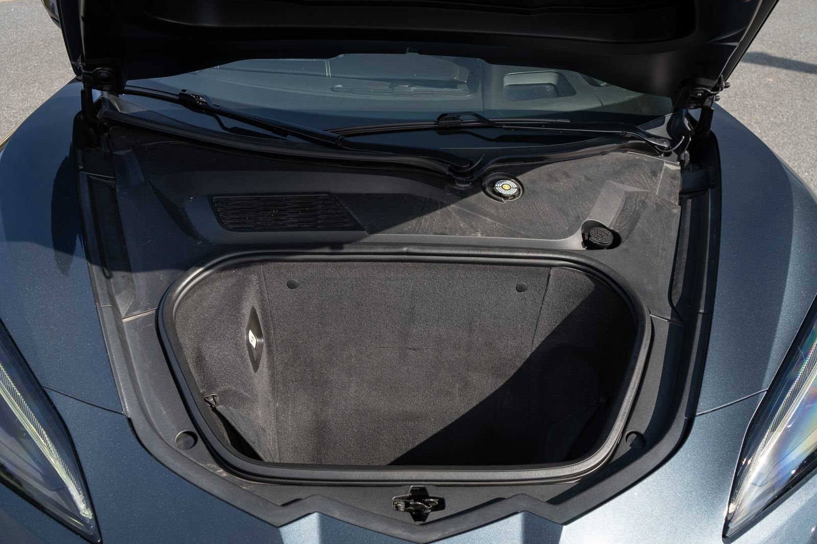 Used 2020 Chevrolet Corvette Stingray Premium Cpe w/ 3LT Preferred Equipment Group image 10