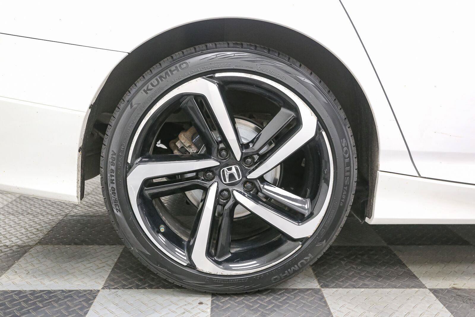 Used 2021 Honda Accord Sport image 17