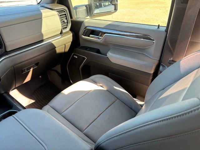 Used 2024 Chevrolet Silverado 2500 LTZ w/ LTZ Convenience Package image 16