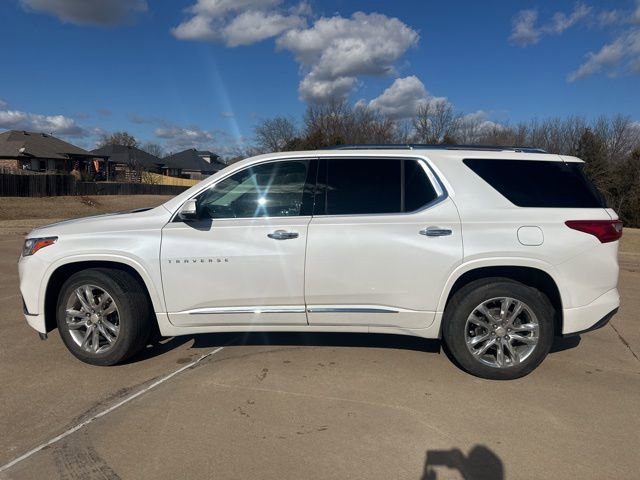 Used 2021 Chevrolet Traverse High Country image 2