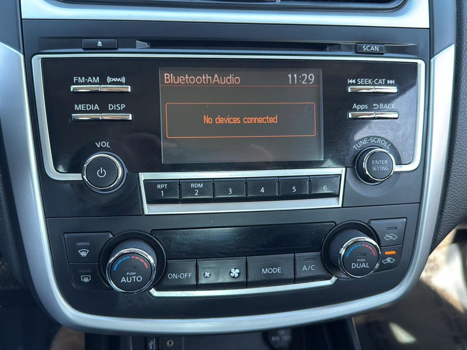 Used 2016 Nissan Altima 2.5 SV image 34