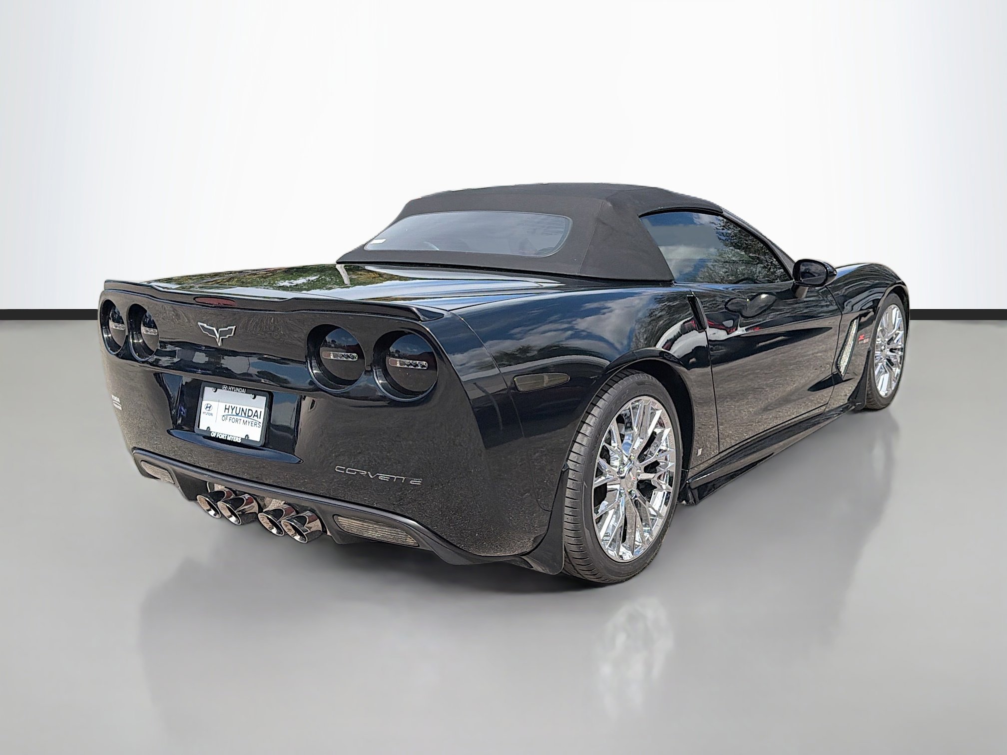 Used 2008 Chevrolet Corvette Convertible w/ Preferred Equipment Group image 3