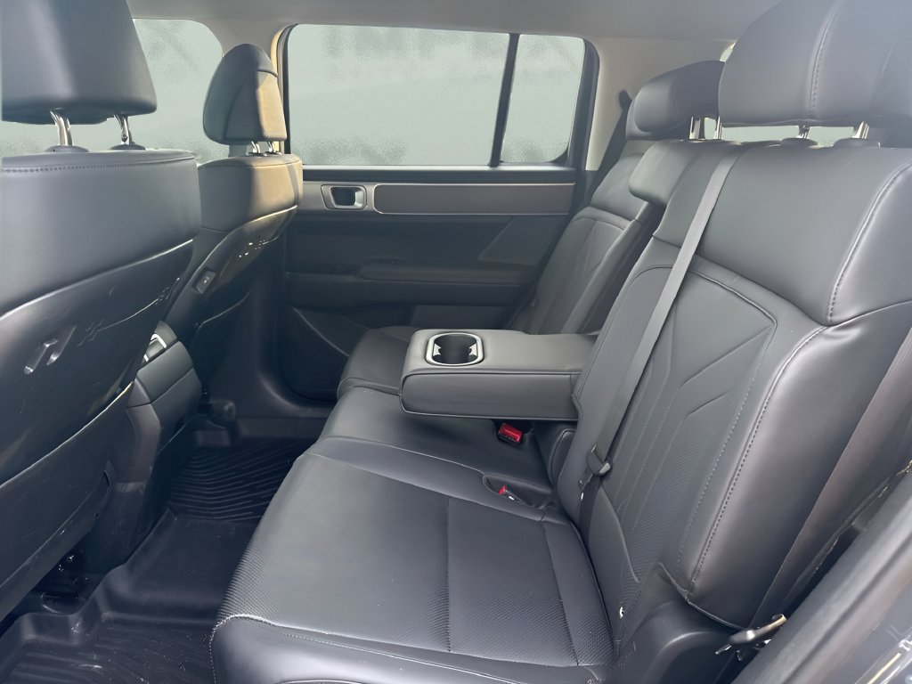 Used 2024 Hyundai Santa Fe SEL AWD/4WD image 9