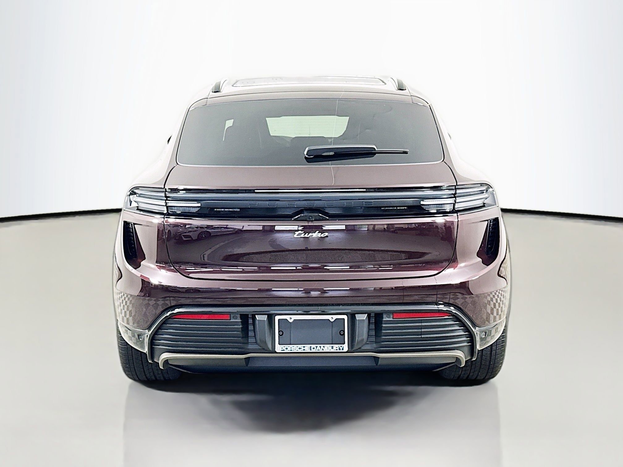 Certified 2024 Porsche Macan Turbo Electric image 10