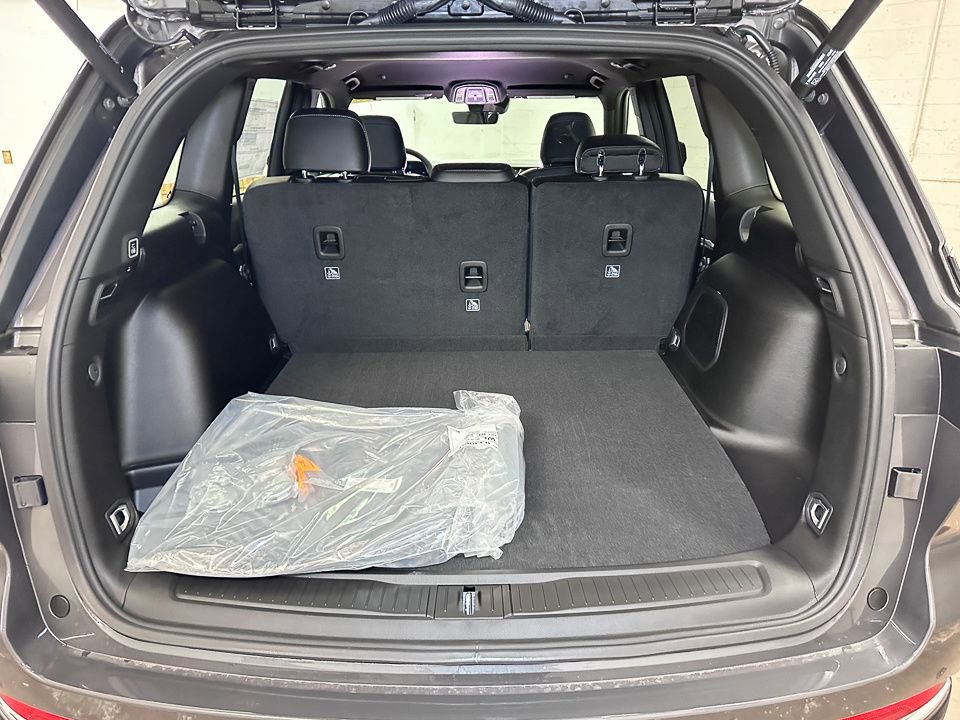 New 2025 Jeep Grand Cherokee Limited image 13