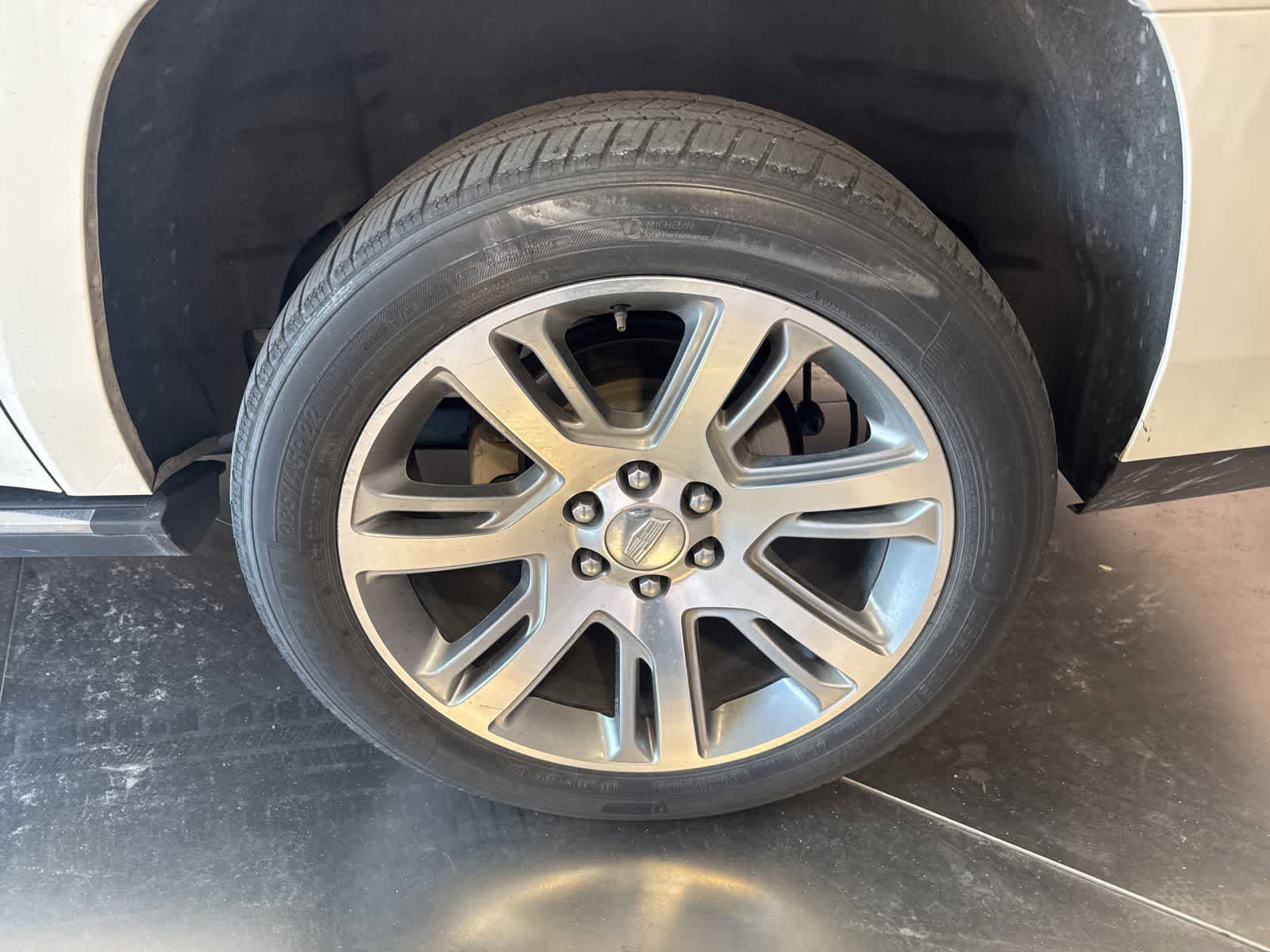 Used 2015 Cadillac Escalade ESV Premium AWD/4WD image 10