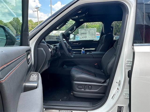 New 2025 Nissan Armada PRO-4X w/ Pro-4X Premium Package image 11