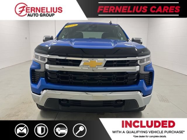 Used 2025 Chevrolet Silverado 1500 LT AWD/4WD image 2
