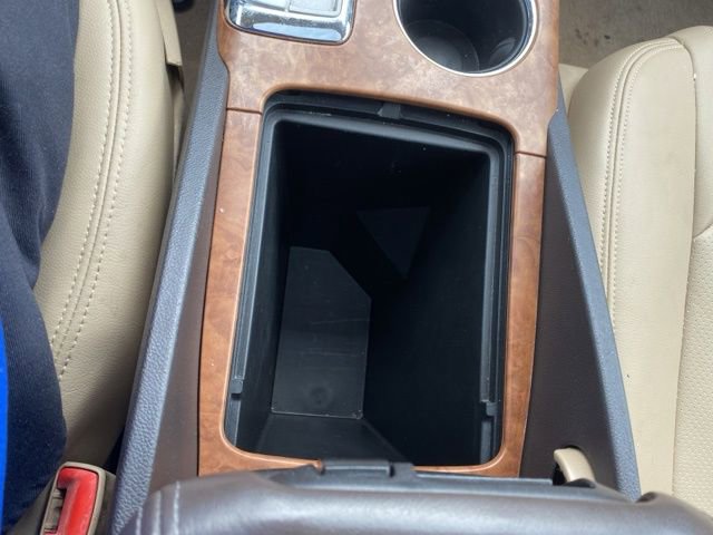 Used 2009 Buick Enclave CXL w/ Entertainment Package #3 FWD image 35