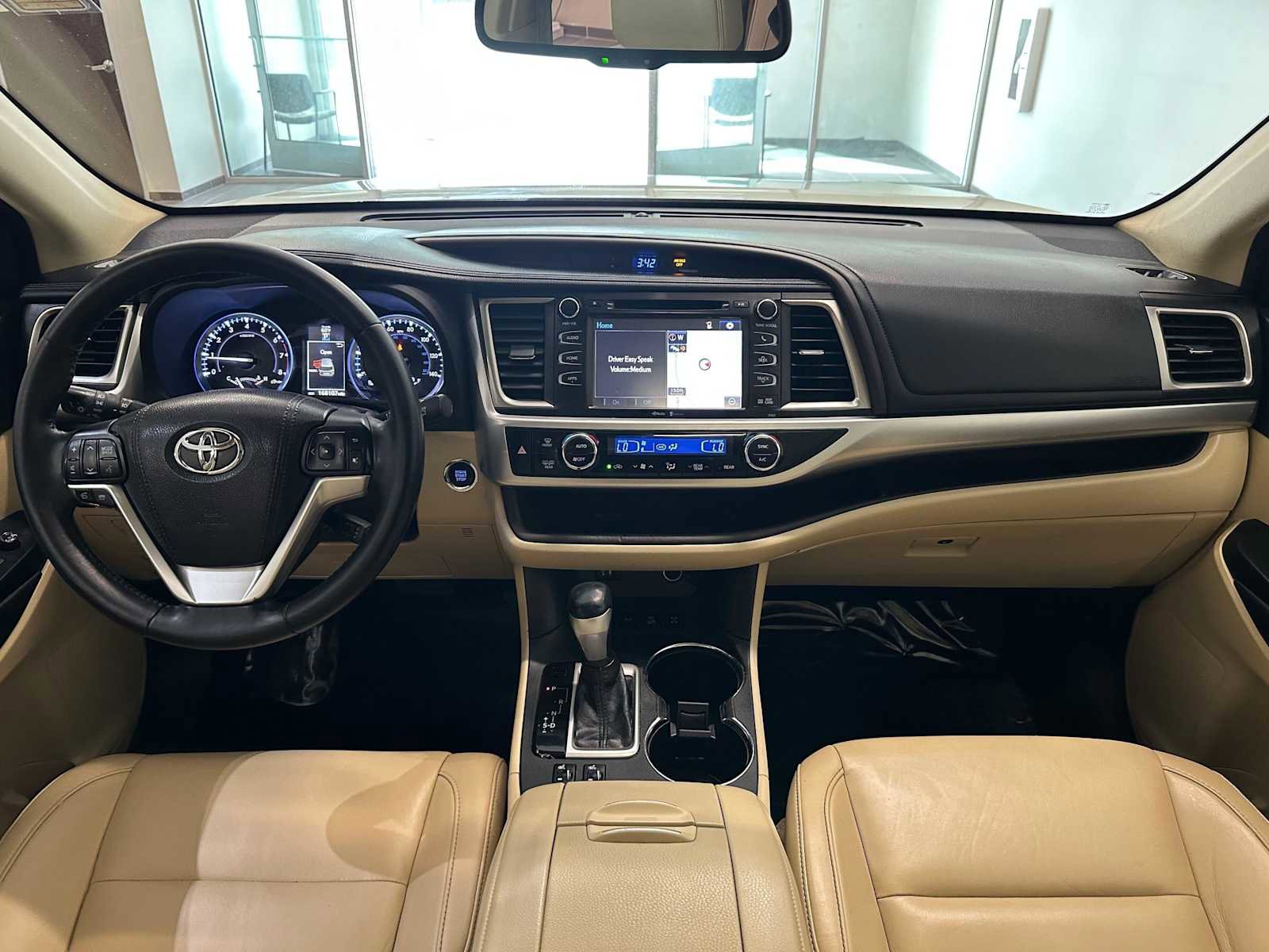 Used 2015 Toyota Highlander XLE AWD/4WD image 11