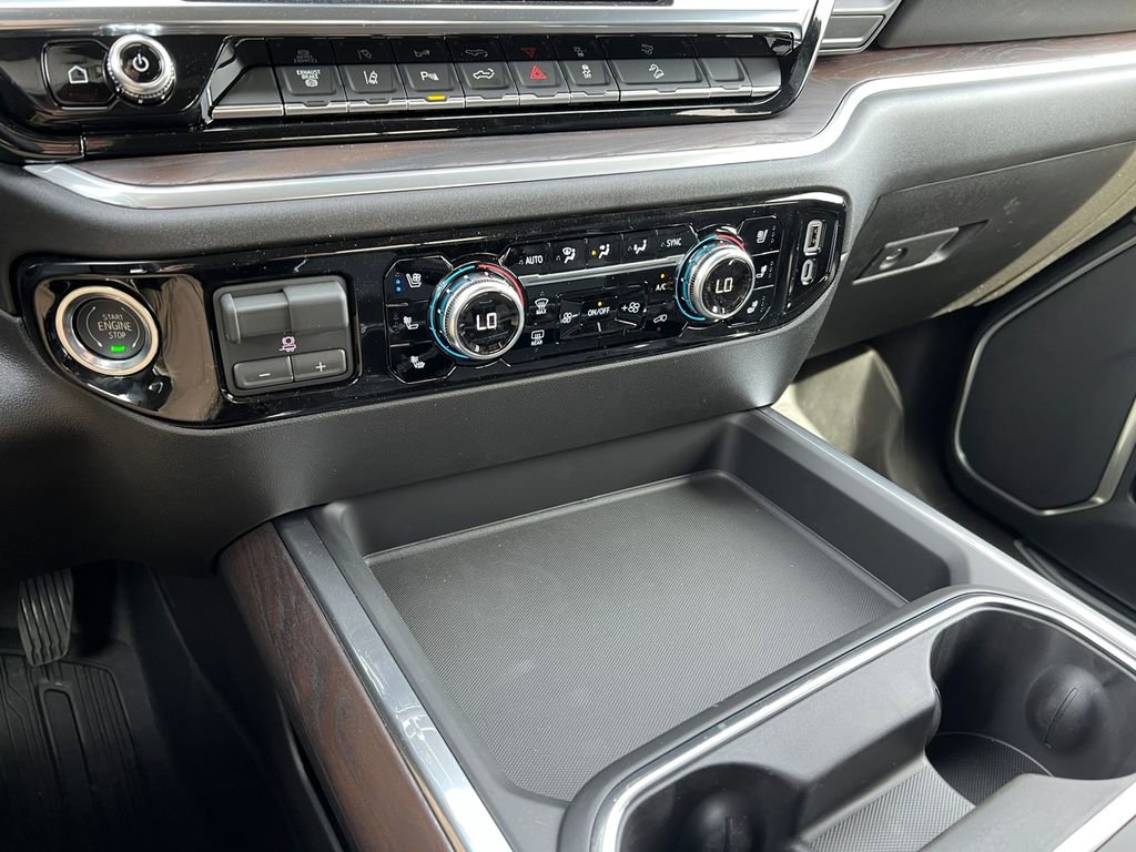 New 2026 GMC Sierra 2500 SLT w/ SLT Premium Package image 32