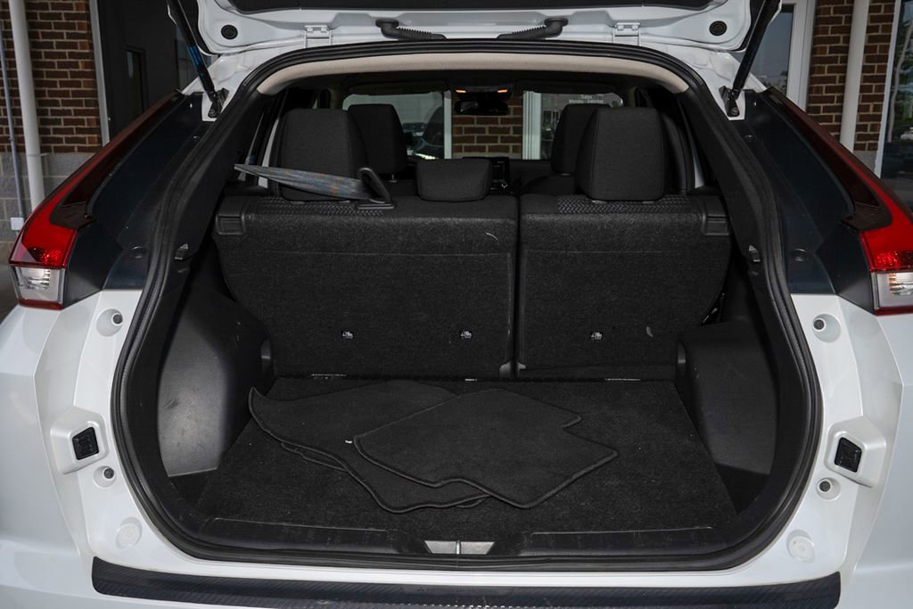 Used 2024 Mitsubishi Eclipse Cross LE image 5