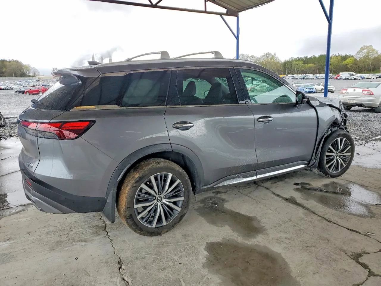 Used 2024 INFINITI QX60 Sensory w/ Vision Package AWD/4WD image 3