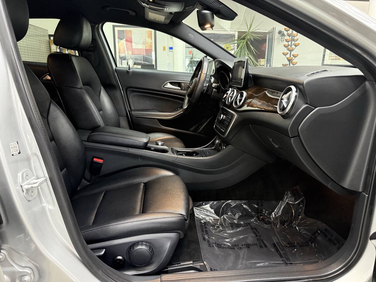 Used 2017 Mercedes-Benz GLA 250 4MATIC image 17