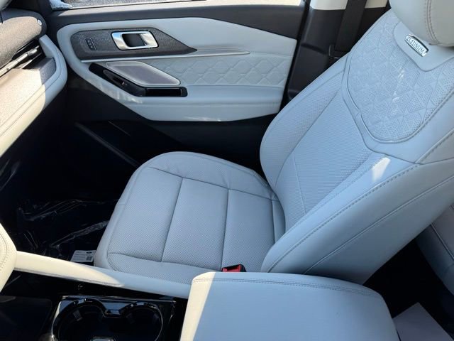 New 2026 Ford Explorer Platinum w/ LUX Leather Package AWD/4WD image 21