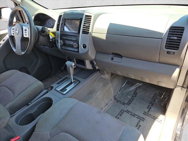 Used 2016 Nissan Frontier SV RWD image 25