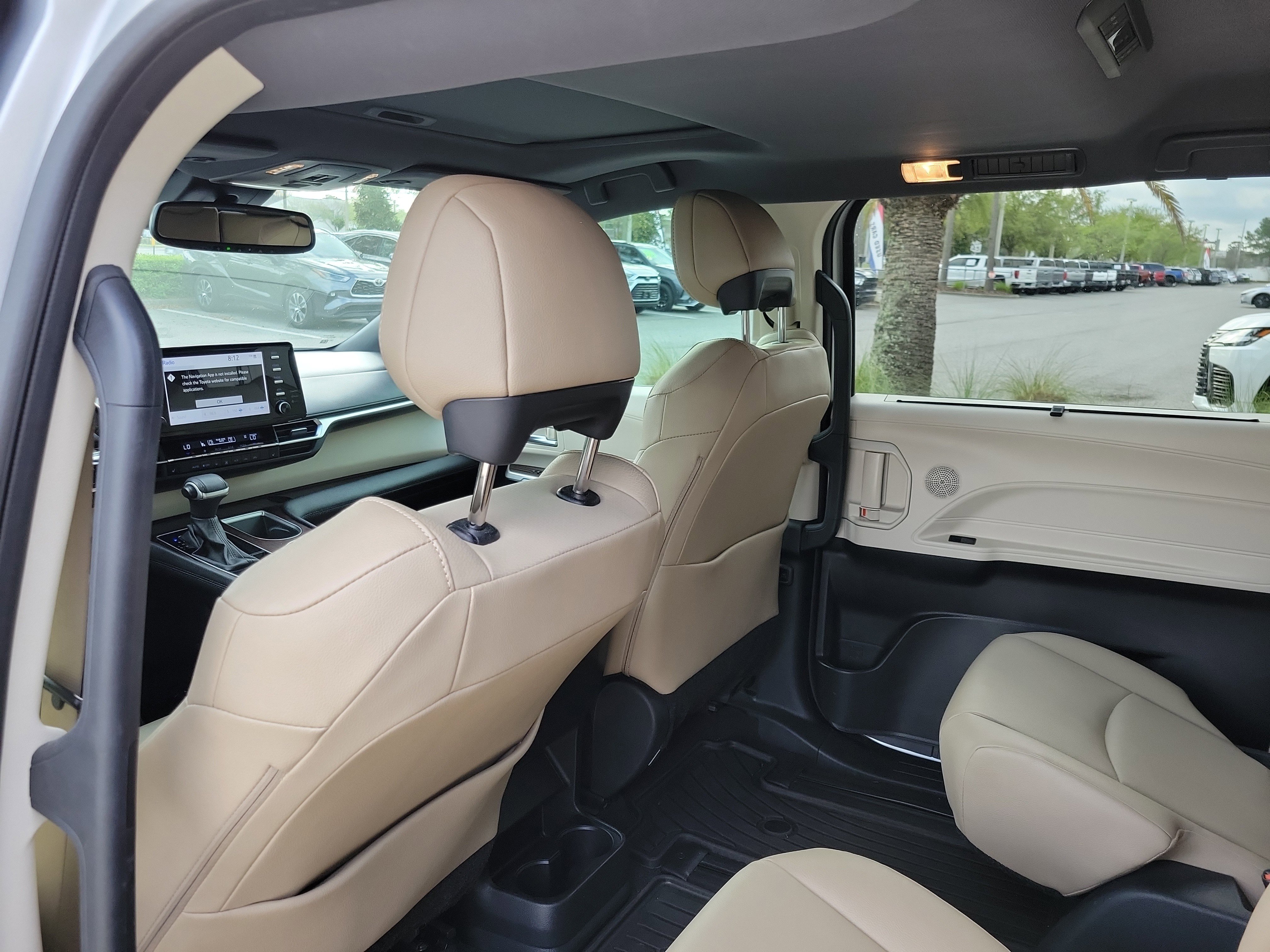 Certified 2024 Toyota Sienna XLE image 27