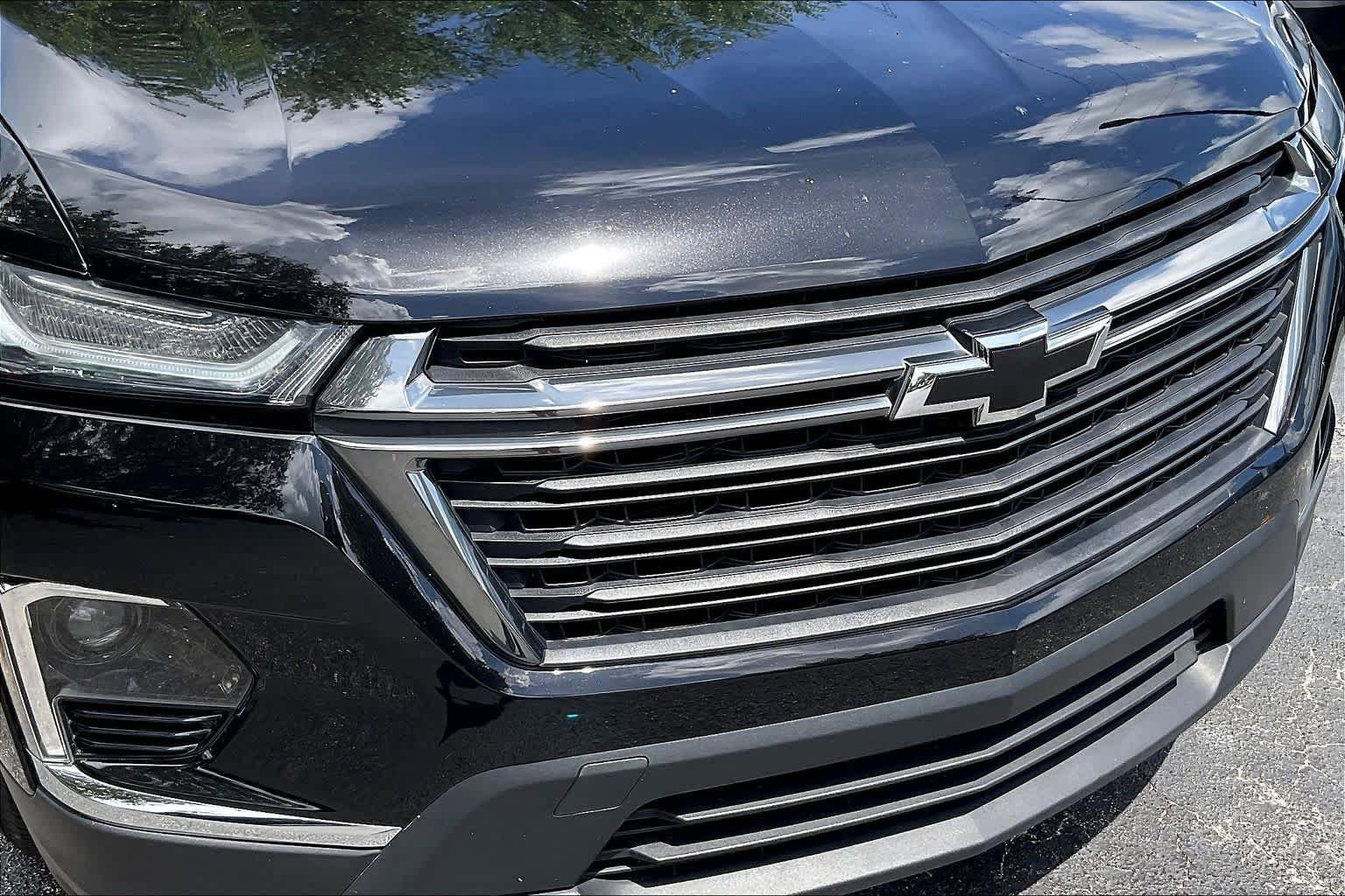 Certified 2023 Chevrolet Traverse LS w/ Midnight/Sport Edition image 30
