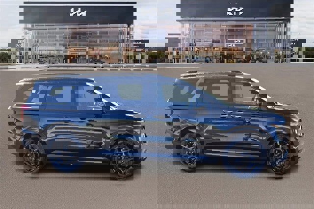 New 2026 Kia Carnival SX image 2