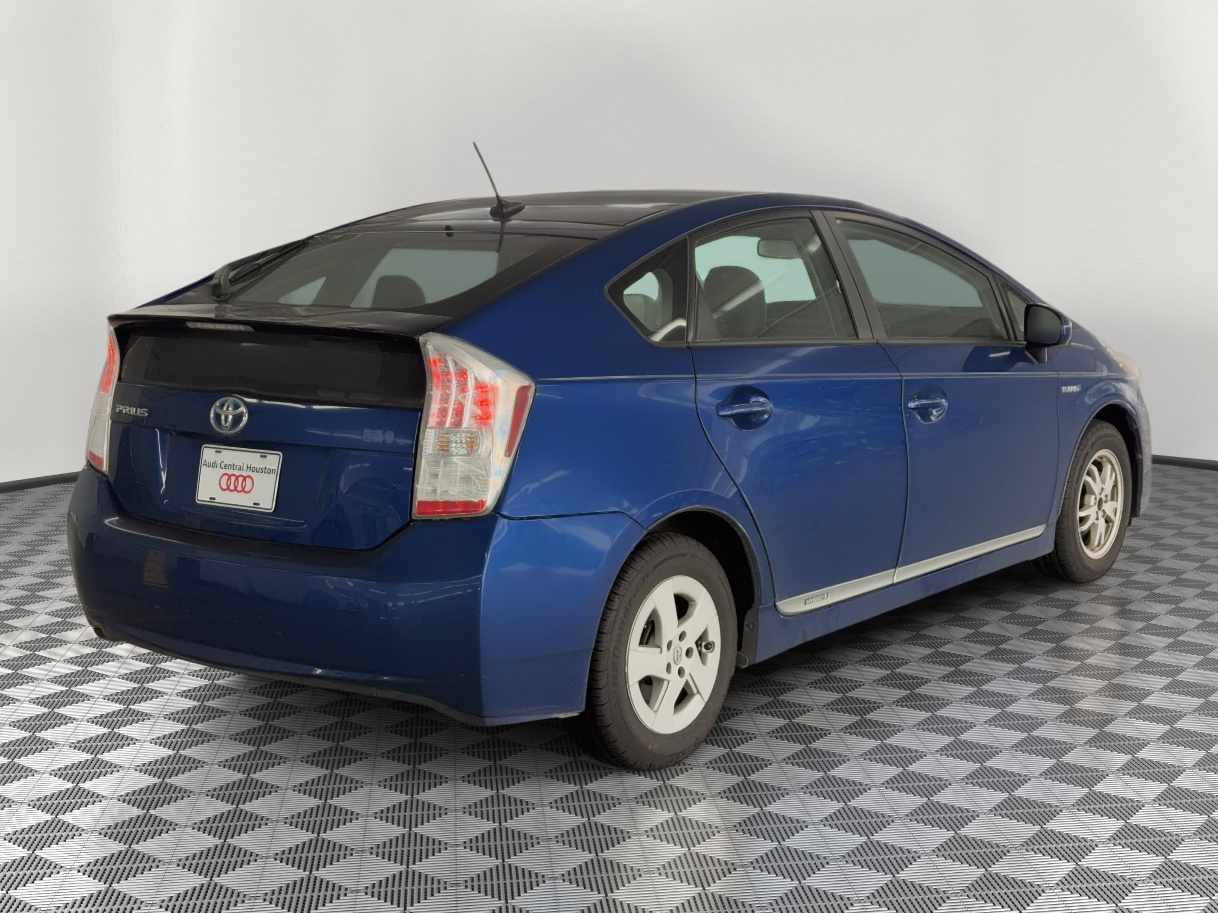 Used 2010 Toyota Prius FWD image 9