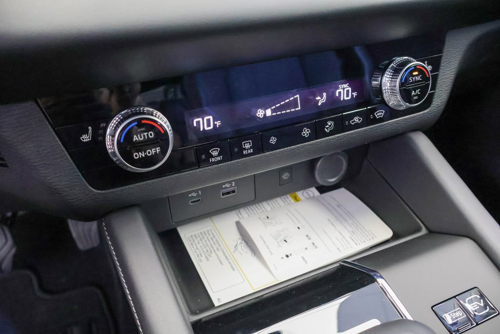 New 2026 Nissan Rogue SL AWD/4WD image 13