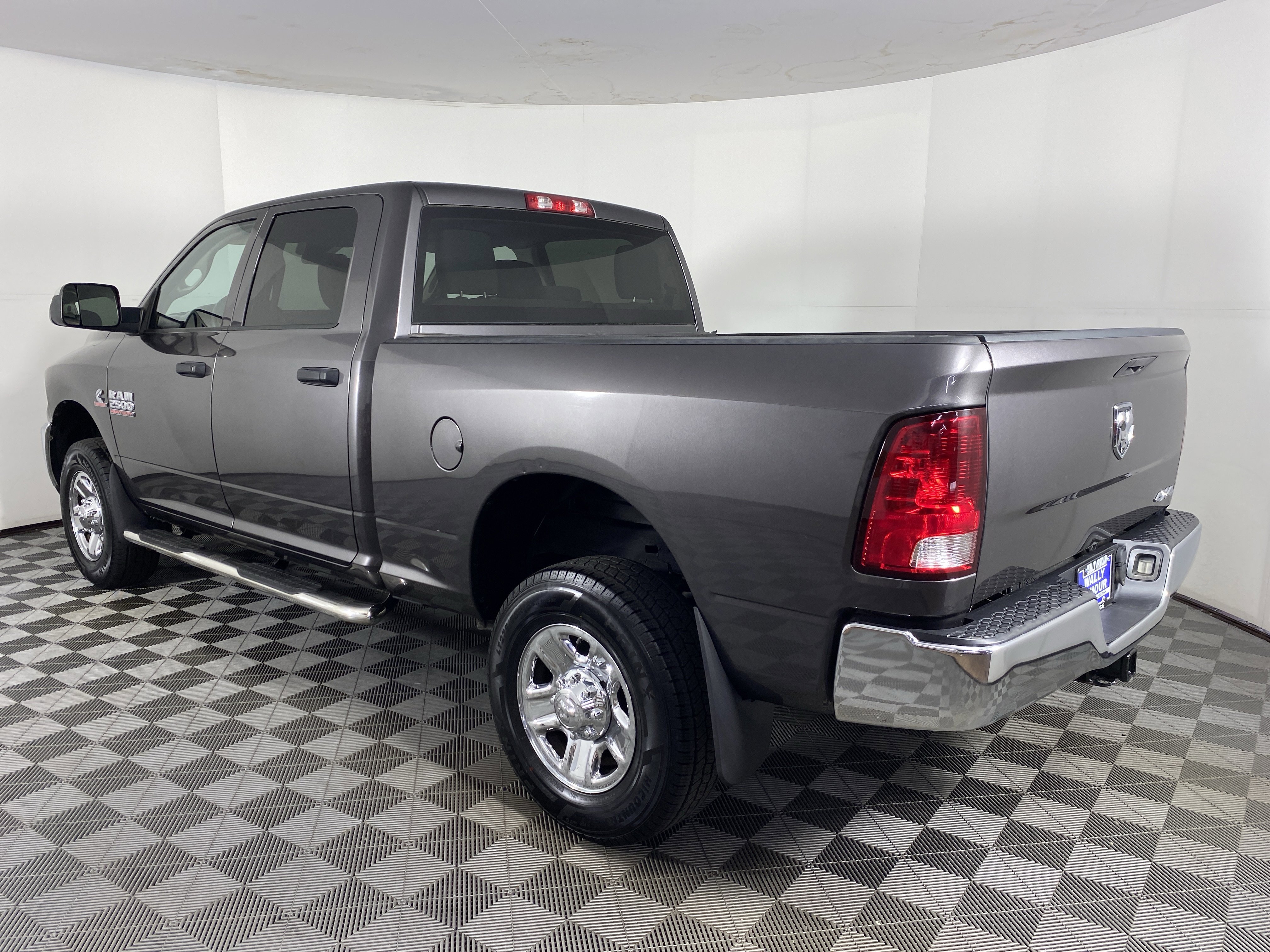 Used 2015 RAM 2500 Tradesman w/ Chrome Appearance Group AWD/4WD image 5