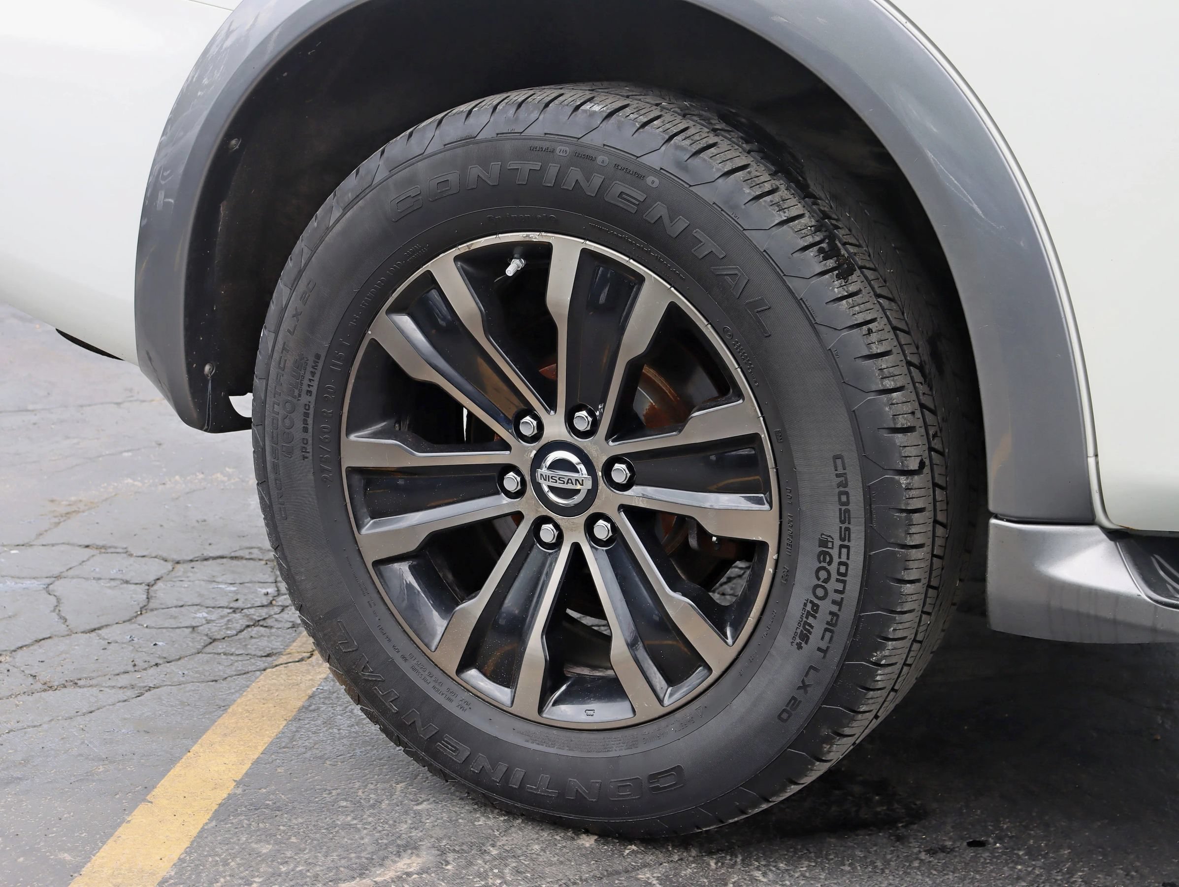 Used 2017 Nissan Armada Platinum AWD/4WD image 6
