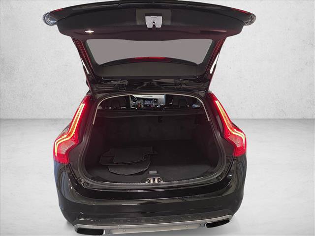 Used 2016 Volvo V60 T5 Cross Country AWD/4WD image 12