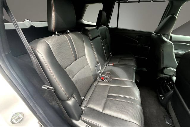 Used 2023 Honda Passport TrailSport image 25