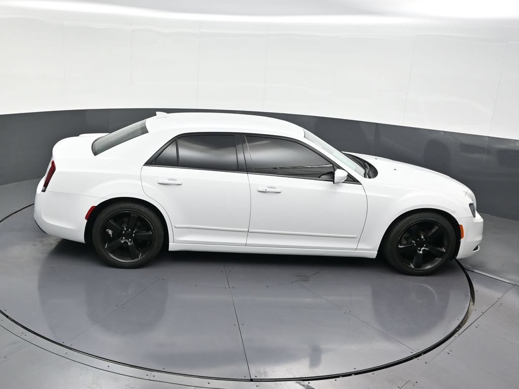 Used 2020 Chrysler 300 S RWD image 19