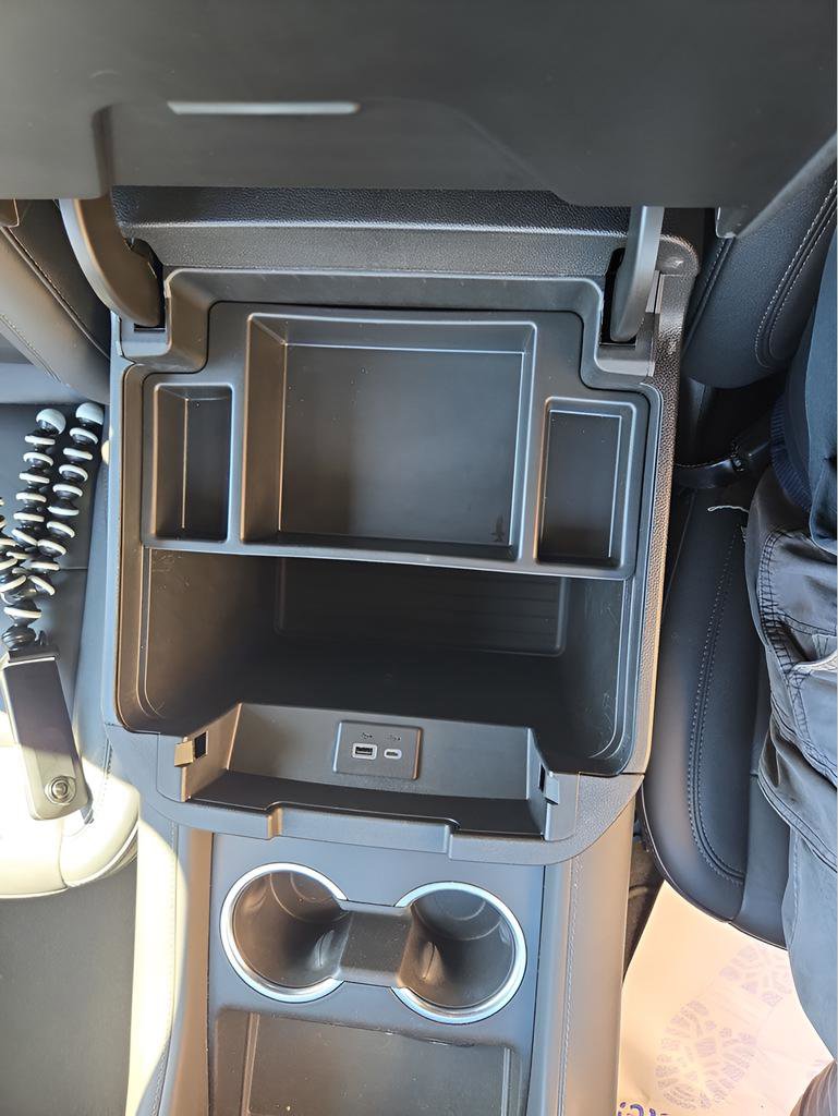 Used 2023 Chevrolet Suburban Z71 w/ Luxury Package image 37