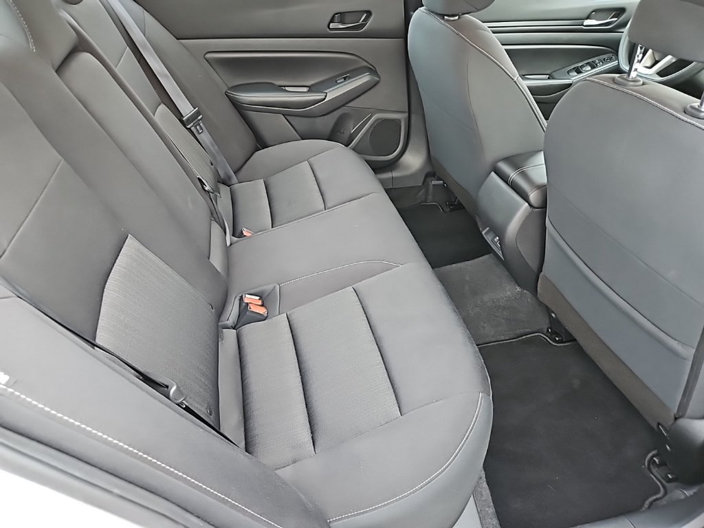Used 2024 Nissan Altima 2.5 SV FWD image 22