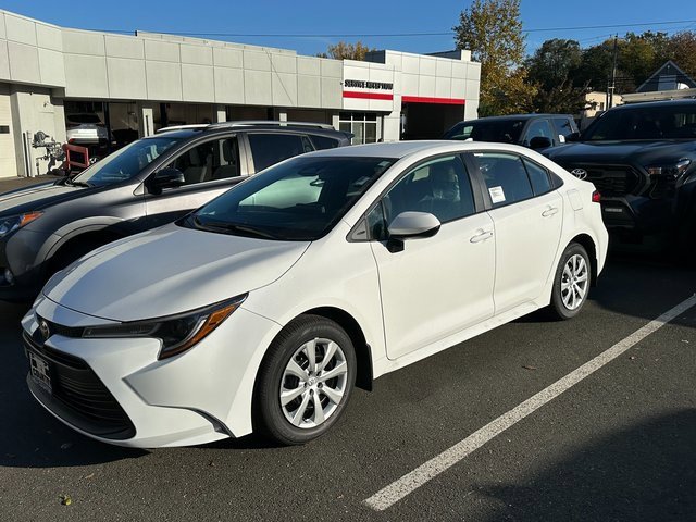 New 2026 Toyota Corolla LE image 3