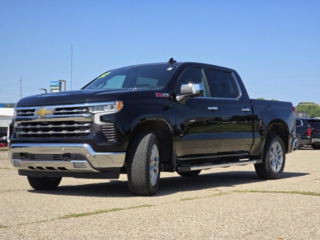 Used 2022 Chevrolet Silverado 1500 LTZ AWD/4WD image 18