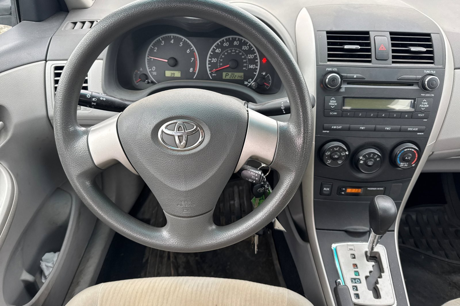 Used 2010 Toyota Corolla LE image 14