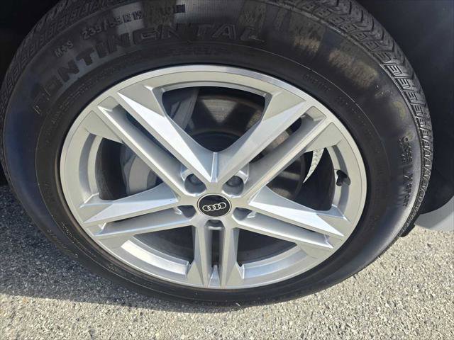 Used 2025 Audi Q5 e Premium Plus w/ Premium Plus Package image 9
