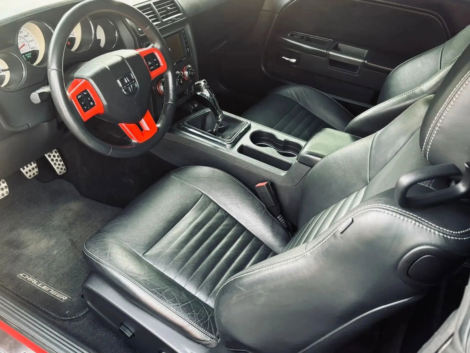 Used 2012 Dodge Challenger R/T Plus image 21