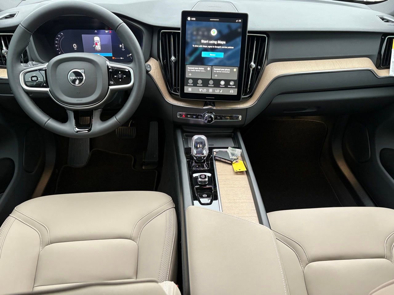 New 2026 Volvo XC60 B5 Plus w/ Protection Package Premier image 10